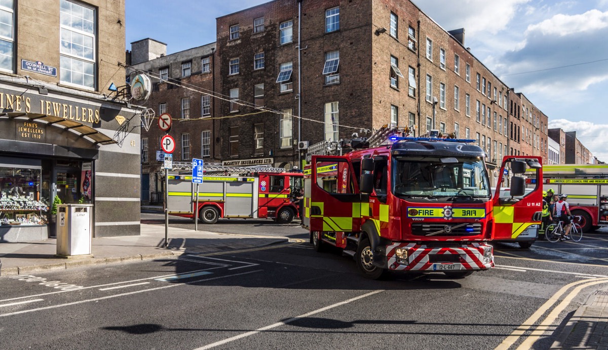 LIMERICK FIRE BRIGADE - BLOCKING IN ACTION 2015 006