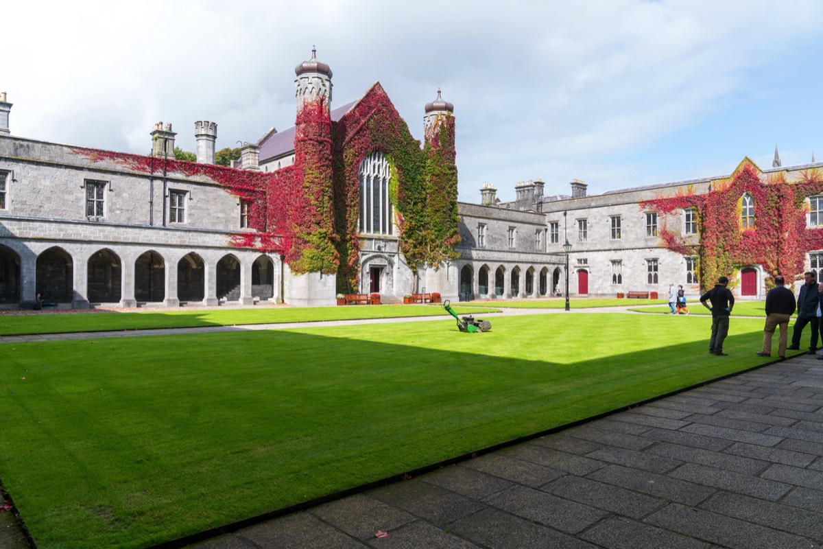 UNIVERSITY CAMPUS IN GALWAY 011