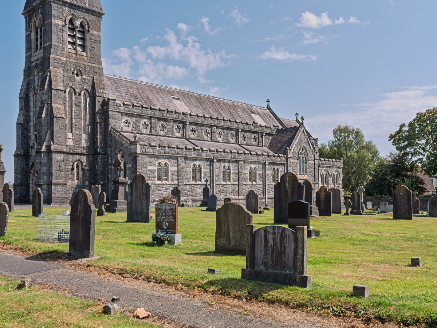 Ferrybank, County Kilkenny, Church of the Sacred Heart, Pugin & Ashlin, Gothic Revival, Irish architecture, church history, active graveyard, historic graves, Catholic Diocese of Ossory, William Murphy, Infomatique, Photonique, Sony A1 II, August 2025, Religion,