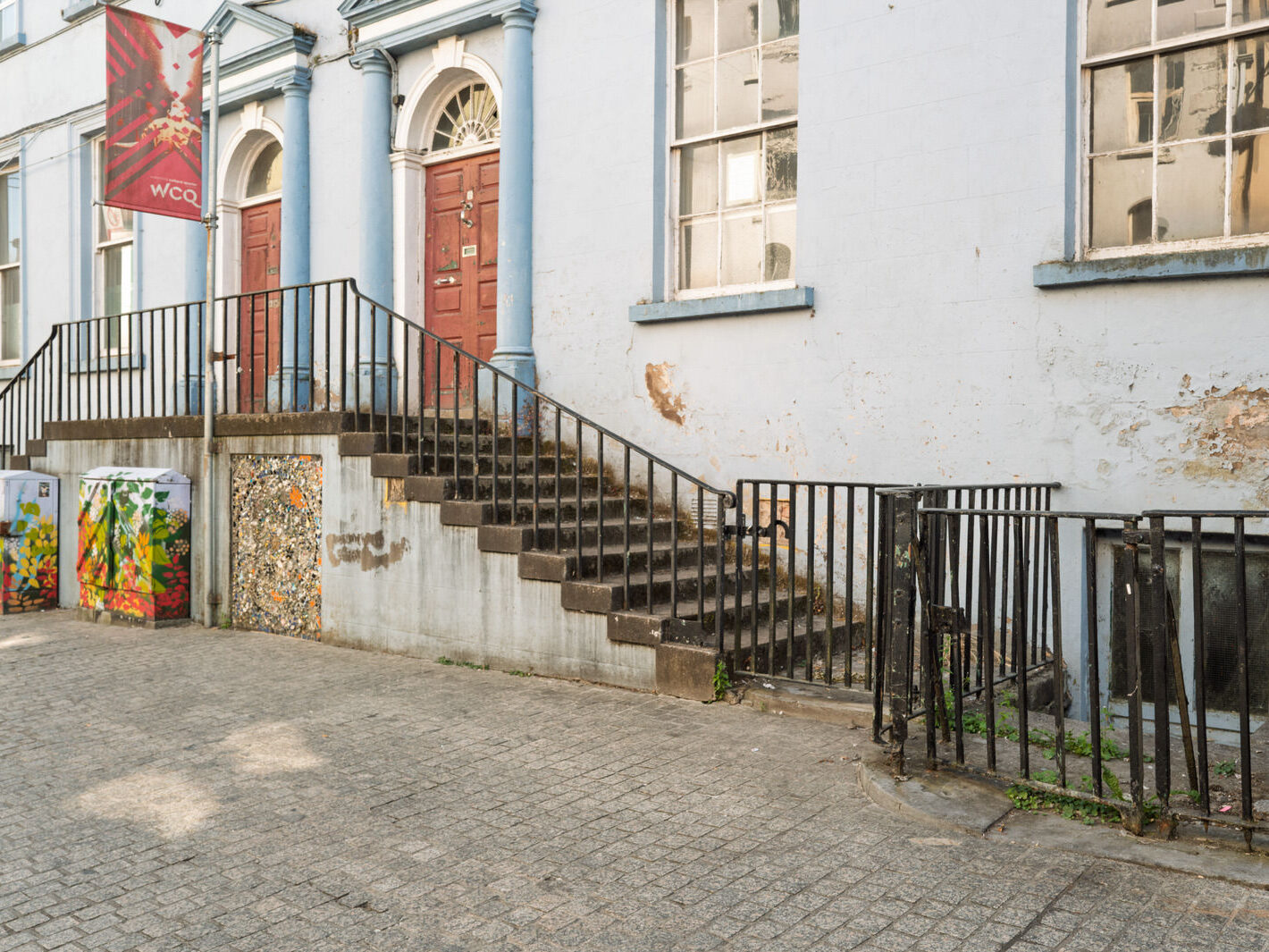 I USED A LEICA Q3 TO RANDOMLY PHOTOGRAPH WATERFORD CITY IN AUGUST 2026-274611