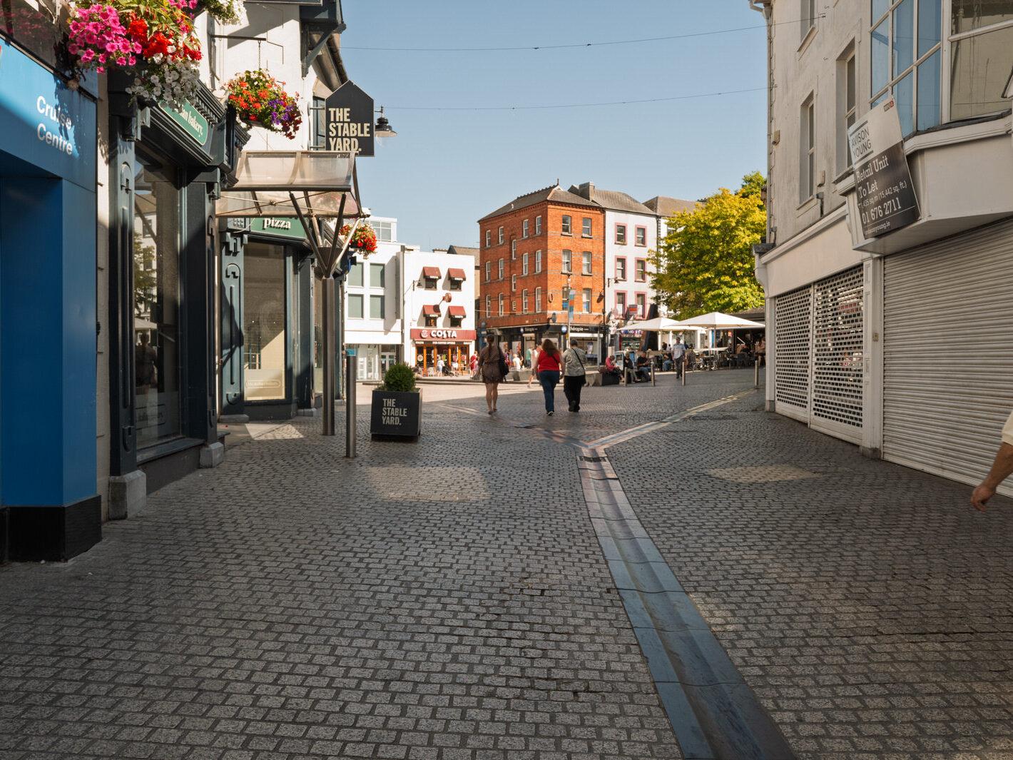 I USED A LEICA Q3 TO RANDOMLY PHOTOGRAPH WATERFORD CITY IN AUGUST 2026-274616