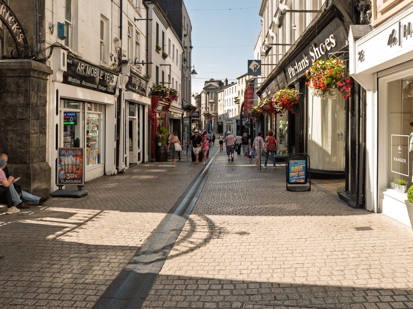 I USED A LEICA Q3 TO RANDOMLY PHOTOGRAPH WATERFORD CITY IN AUGUST 2026-274617