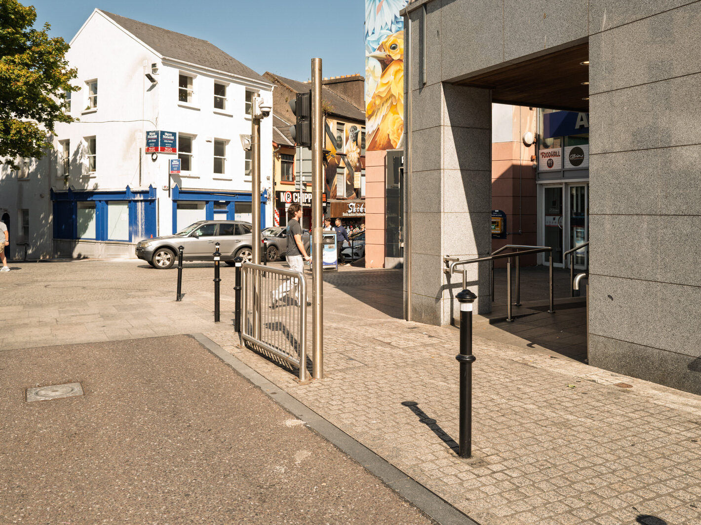 I USED A LEICA Q3 TO RANDOMLY PHOTOGRAPH WATERFORD CITY IN AUGUST 2026-274646