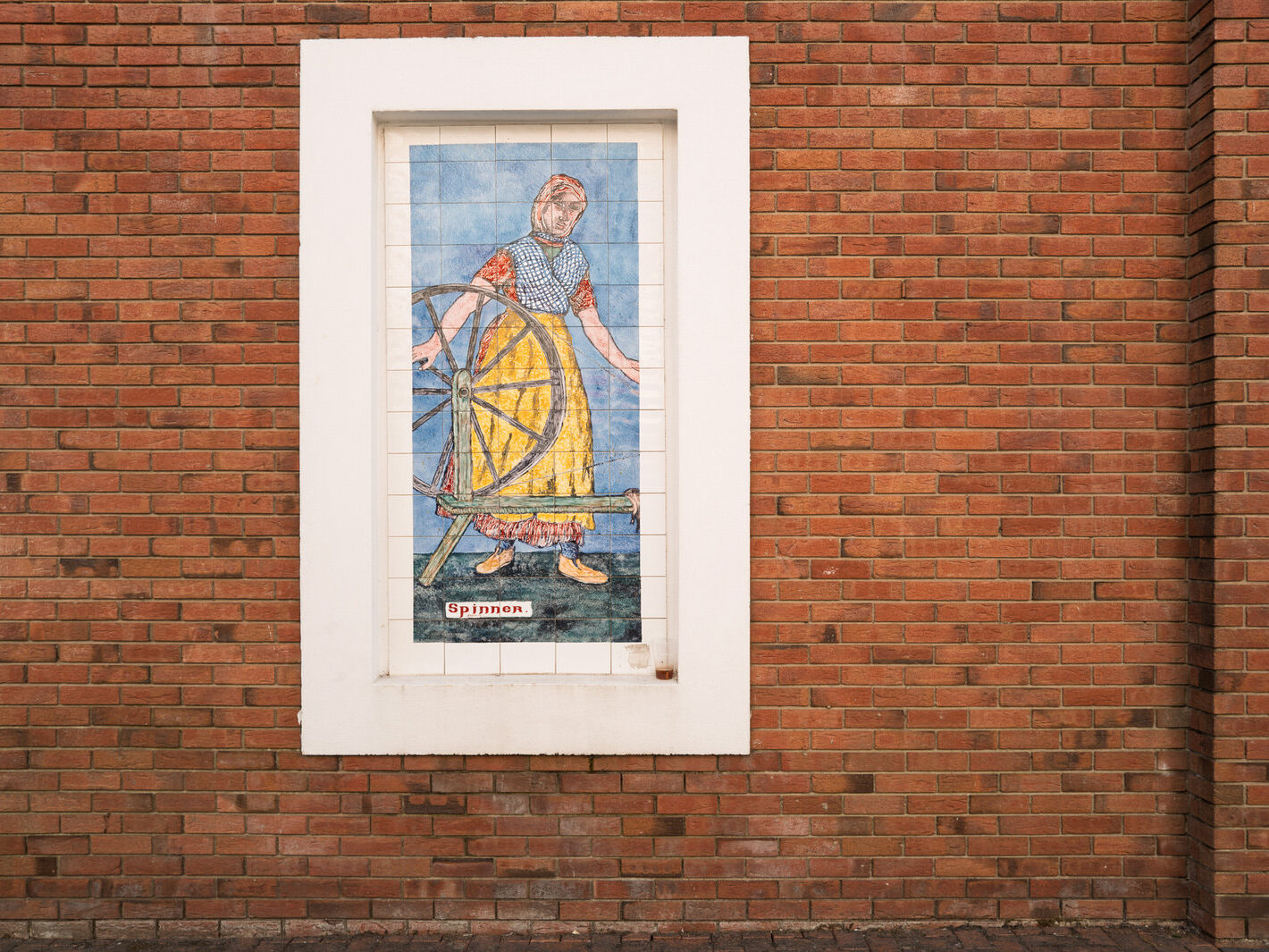 I USED A LEICA Q3 TO RANDOMLY PHOTOGRAPH WATERFORD CITY IN AUGUST 2026-274650