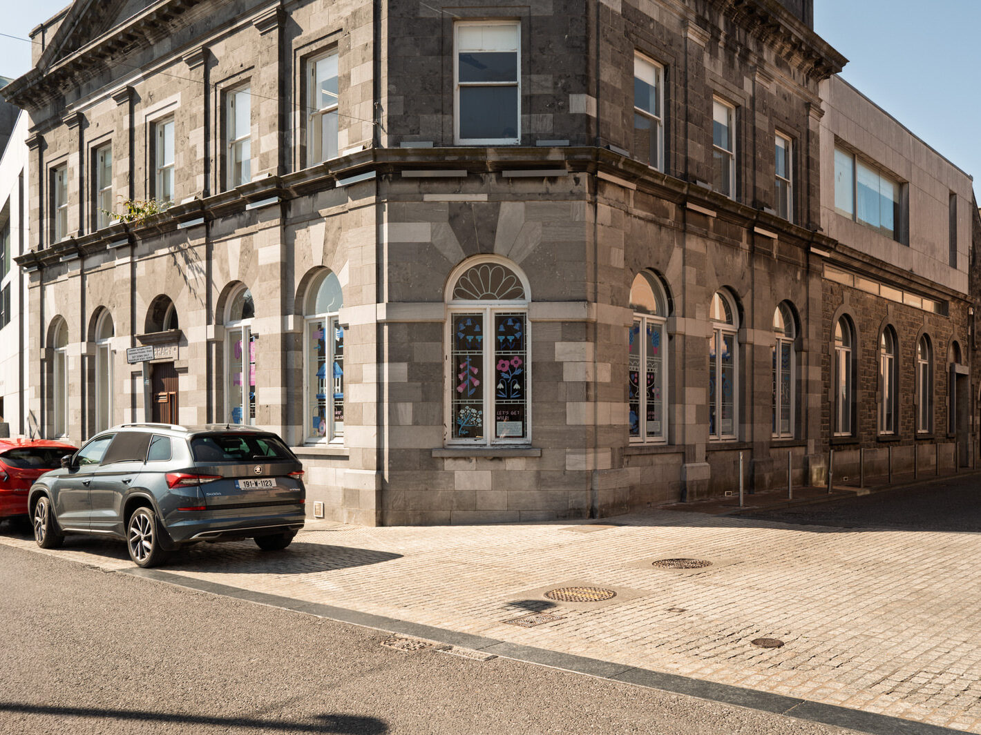 I USED A LEICA Q3 TO RANDOMLY PHOTOGRAPH WATERFORD CITY IN AUGUST 2026-274692