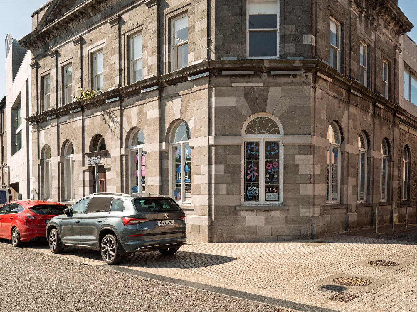 I USED A LEICA Q3 TO RANDOMLY PHOTOGRAPH WATERFORD CITY IN AUGUST 2026-274693