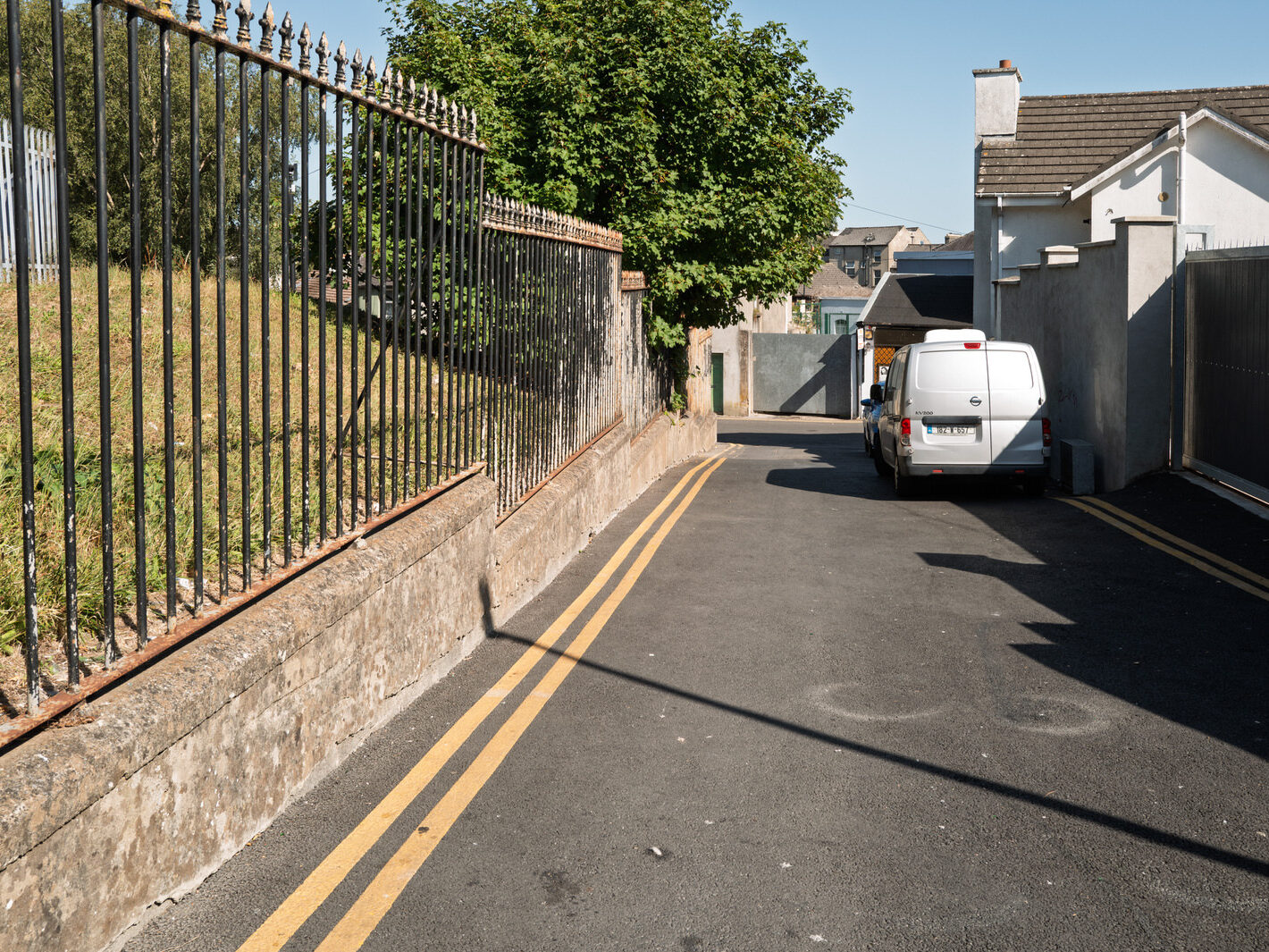 I USED A LEICA Q3 TO RANDOMLY PHOTOGRAPH WATERFORD CITY IN AUGUST 2026-274708