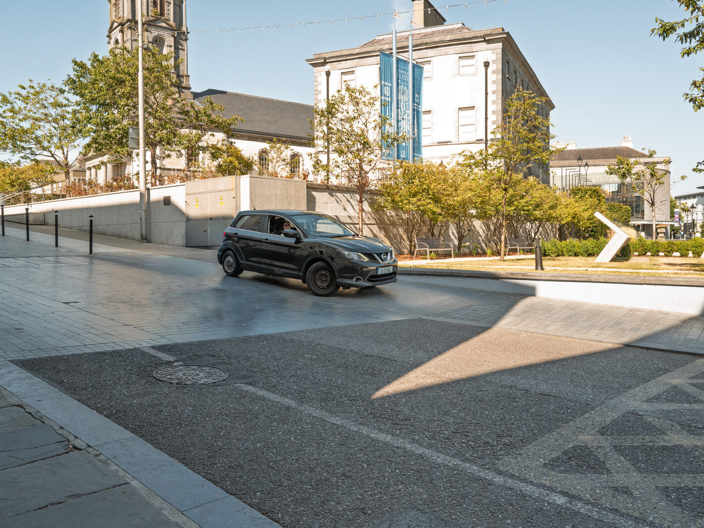 I USED A LEICA Q3 TO RANDOMLY PHOTOGRAPH WATERFORD CITY IN AUGUST 2026-274731