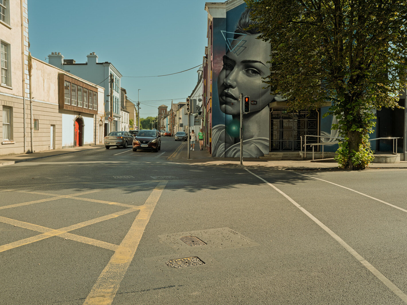 I USED A LEICA Q3 TO RANDOMLY PHOTOGRAPH WATERFORD CITY IN AUGUST 2026-274733
