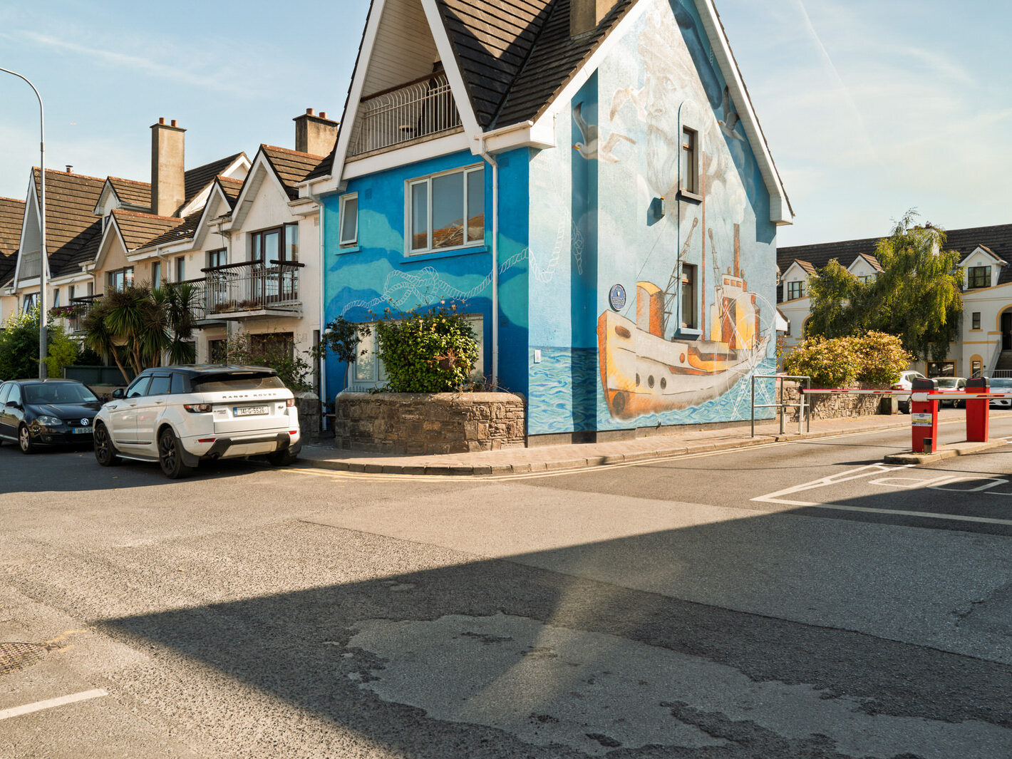I USED A LEICA Q3 TO RANDOMLY PHOTOGRAPH WATERFORD CITY IN AUGUST 2026-274761
