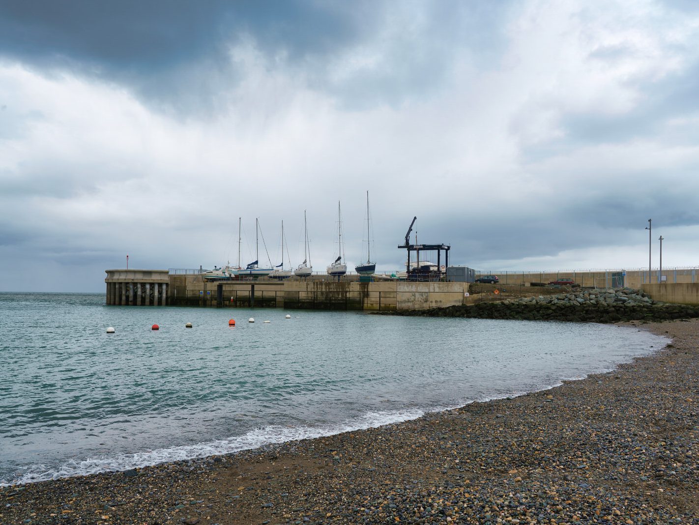 GREYSTONES HARBOUR ON A WET AND WINDY DAY 020