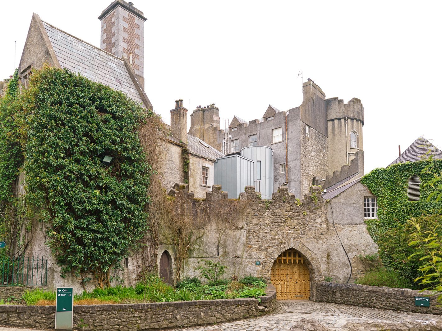 MALAHIDE CASTLE AND ESTATE [ HOME TO THE TALBOT FAMILY SINCE 1185]-227501-1