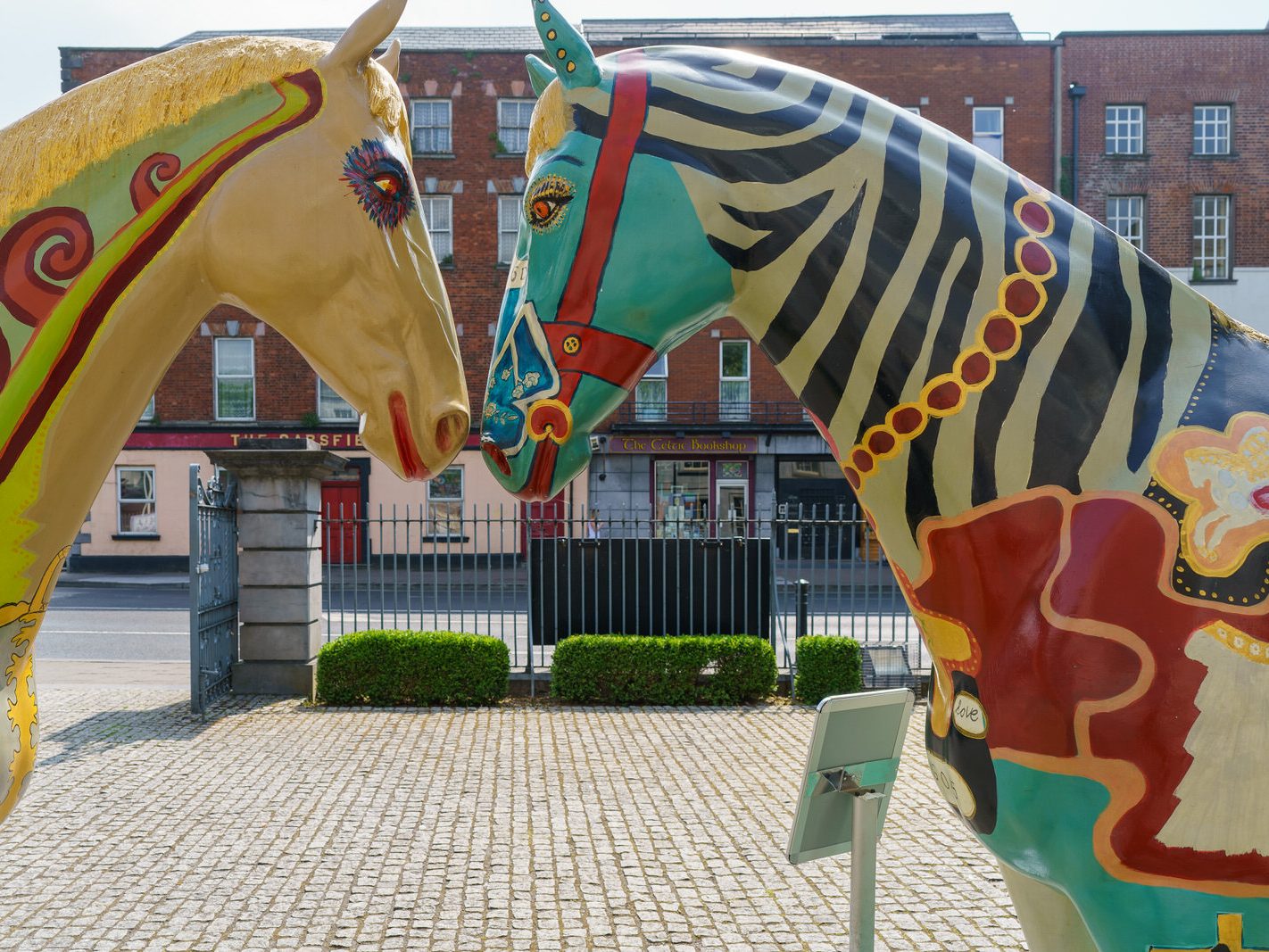 THE URBAN HORSE PROJECT BY ANGELA CONNOLLY [TWO EXAMPLES AT THE HUNT MUSEUM IN LIMERICK]-227608-1
