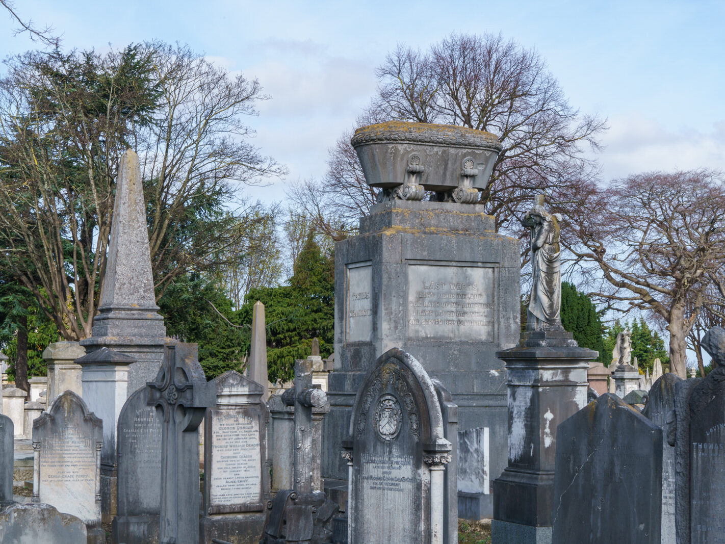 THOMAS DRUMMOND MEMORIAL AT MOUNT JEROME CEMETERY [A LIFE OF SERVICE AND INNOVATION]-245440-1