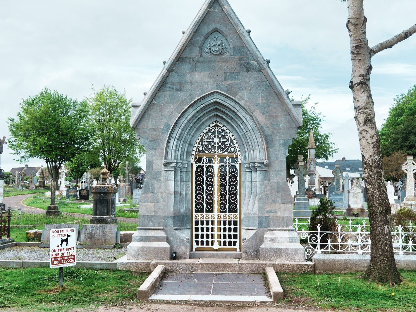 ST FINBARR'S CEMETERY IN CORK [THE MAIN STRUCTURES] 004