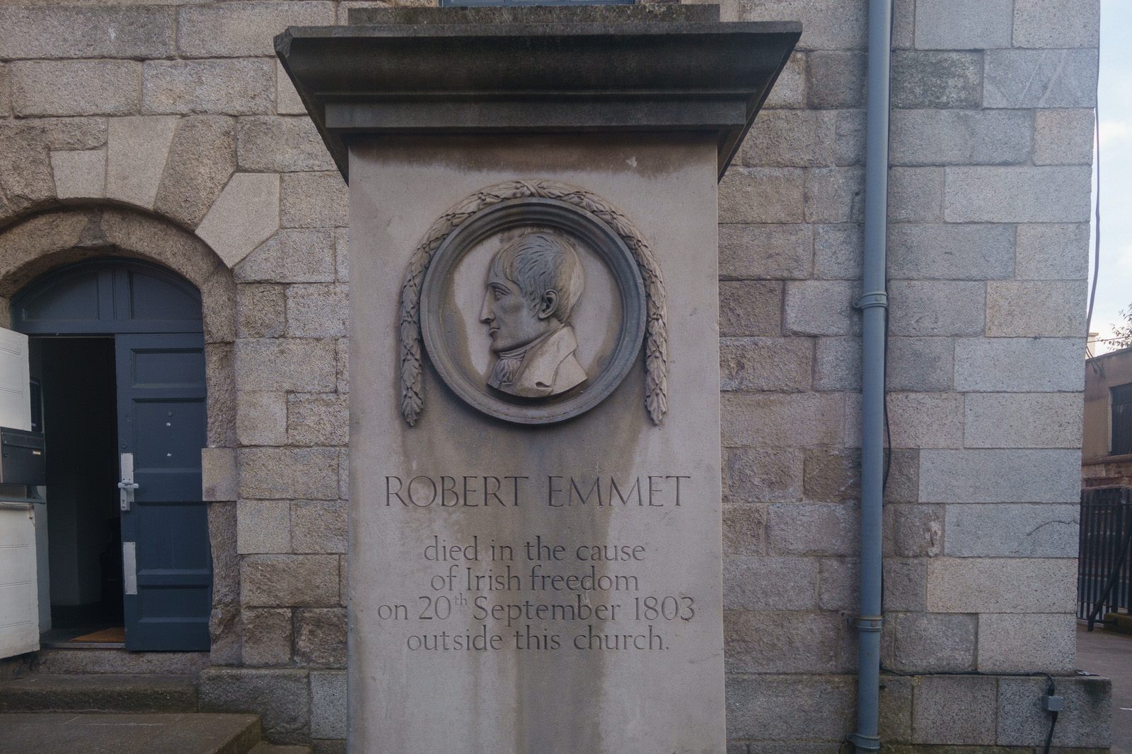 ROBERT EMMET MEMORIAL ON THOMAS STREET [ACCESS IS LIMITED SO IT IS DIFFICULT TO PHOTOGRAPH] 002