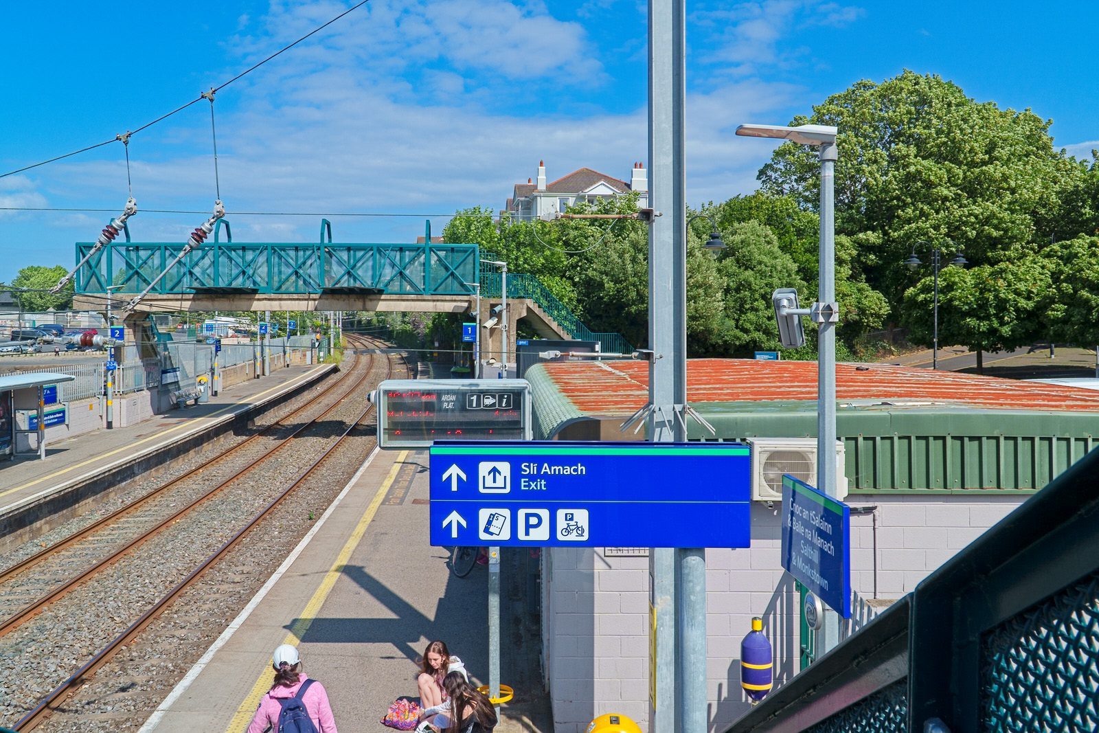 LONGFORD TERRACE AND CLOSE BY [SALTHILL AND MONKSTOWN TRAIN STATION] 016