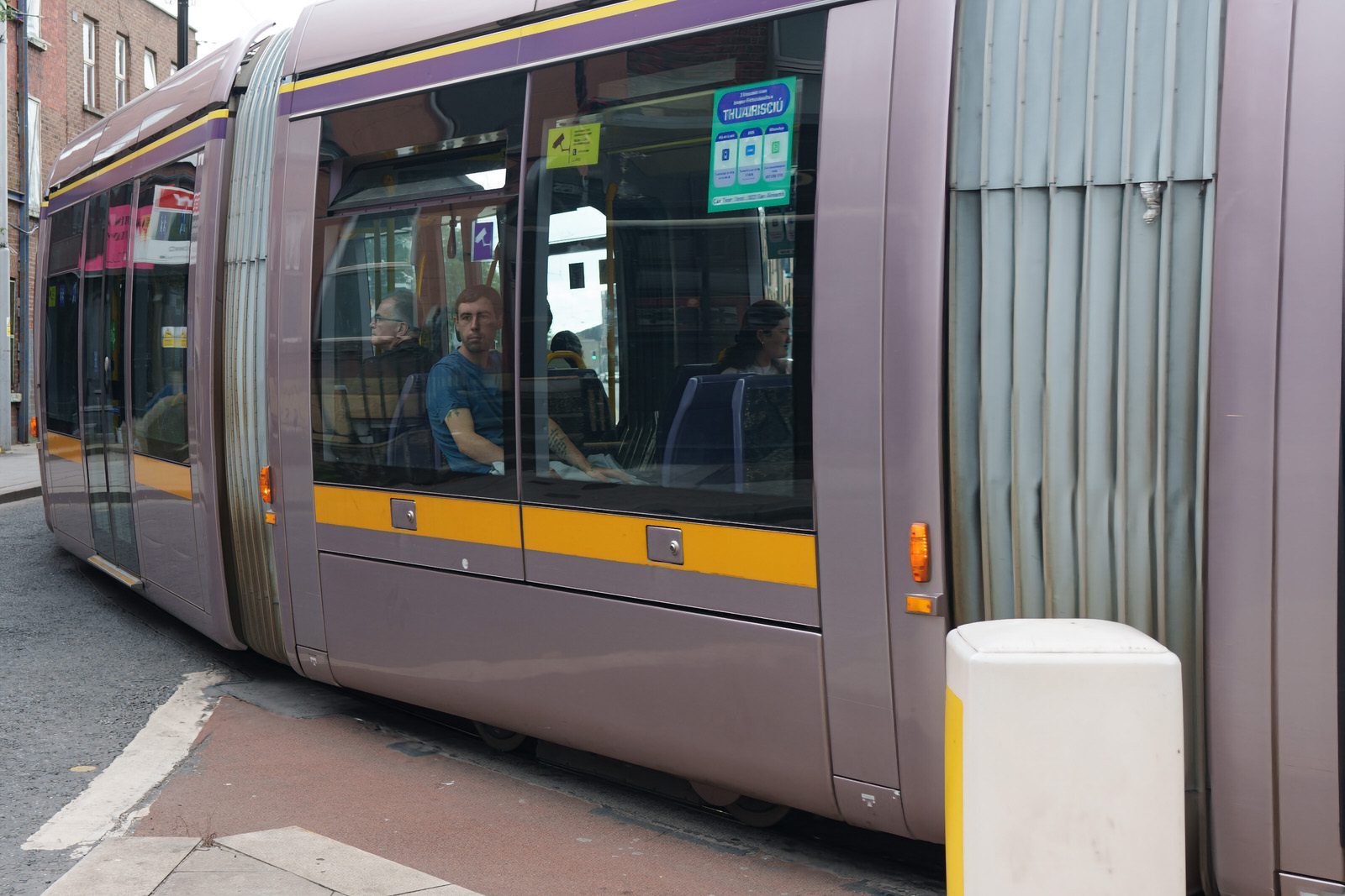 WHY WOULD ANYONE PHOTOGRAPH A TRAM COMING UP A HILL - A PASSERBY ACTUALLY ASKED ME [MAYBE THE BARD HAS AN ANSWER] 001