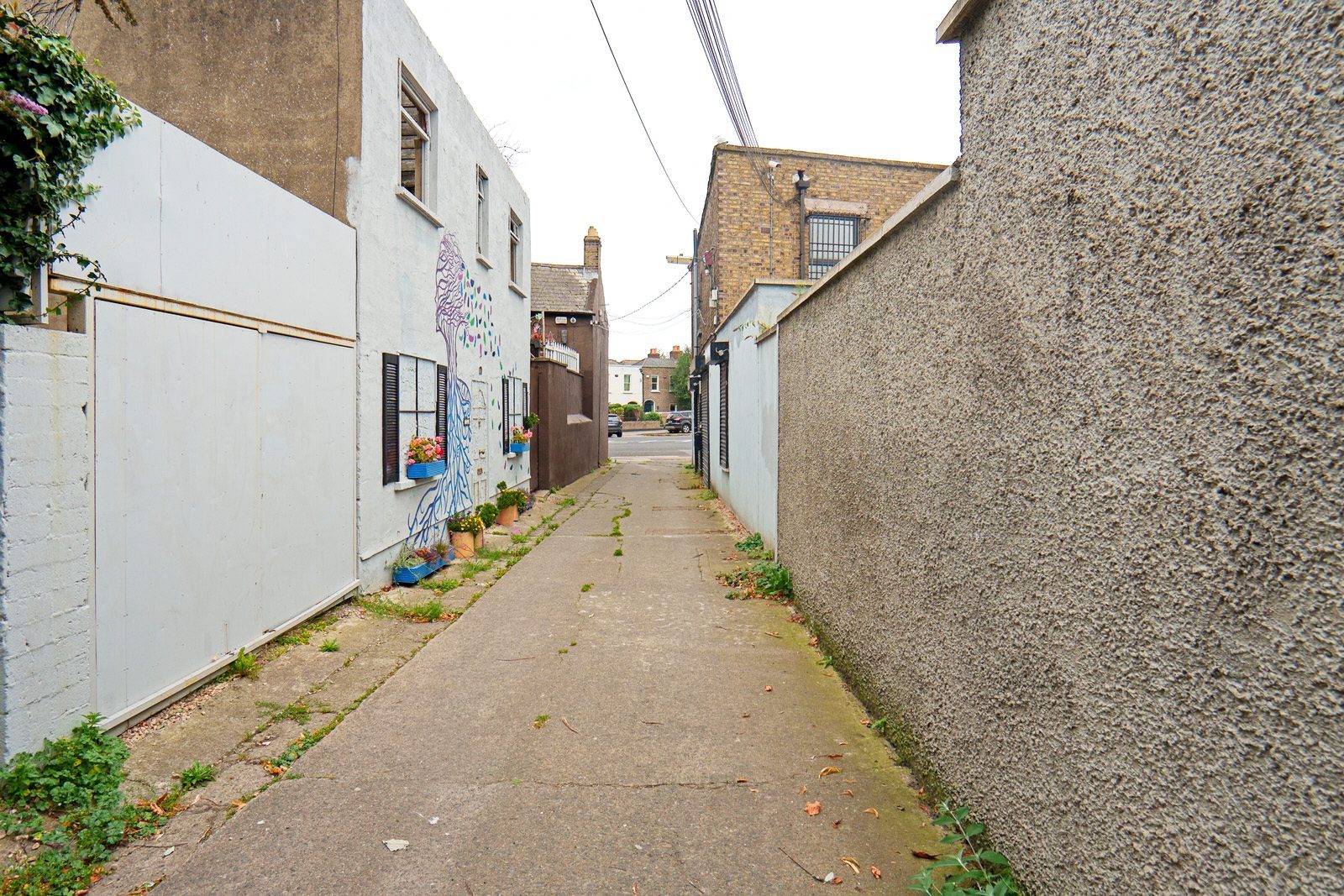 LANEWAY CONNECTING ROSARY TERRACE TO IRISHTOWN ROAD [STELLA GARDENS IN RINGSEND] 007