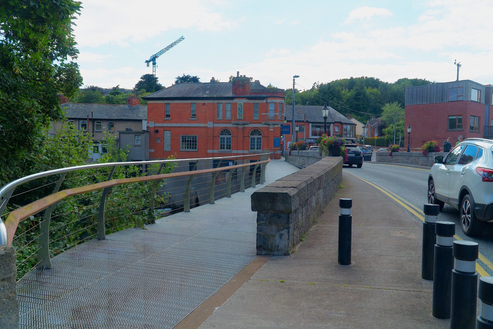 THE ANNA LIVIA BRIDGE IN CHAPELIZOD [IT WAS BUILT IN THE 1660s AND NAMED THE CHAPELIZOD BRIDGE] 003