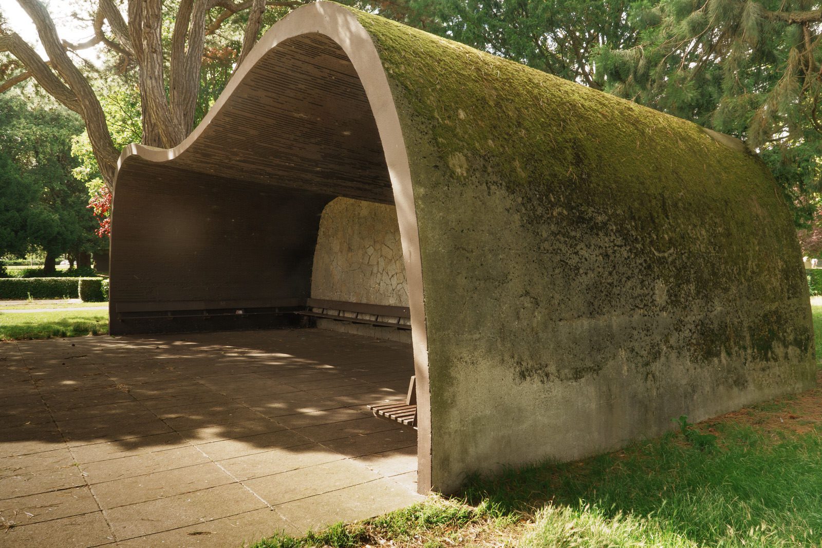 THE CONCRETE SHELTER IN PHOENIX PARK [LOCATED IN THE PEOPLE'S FLOWER GARDENS] 008