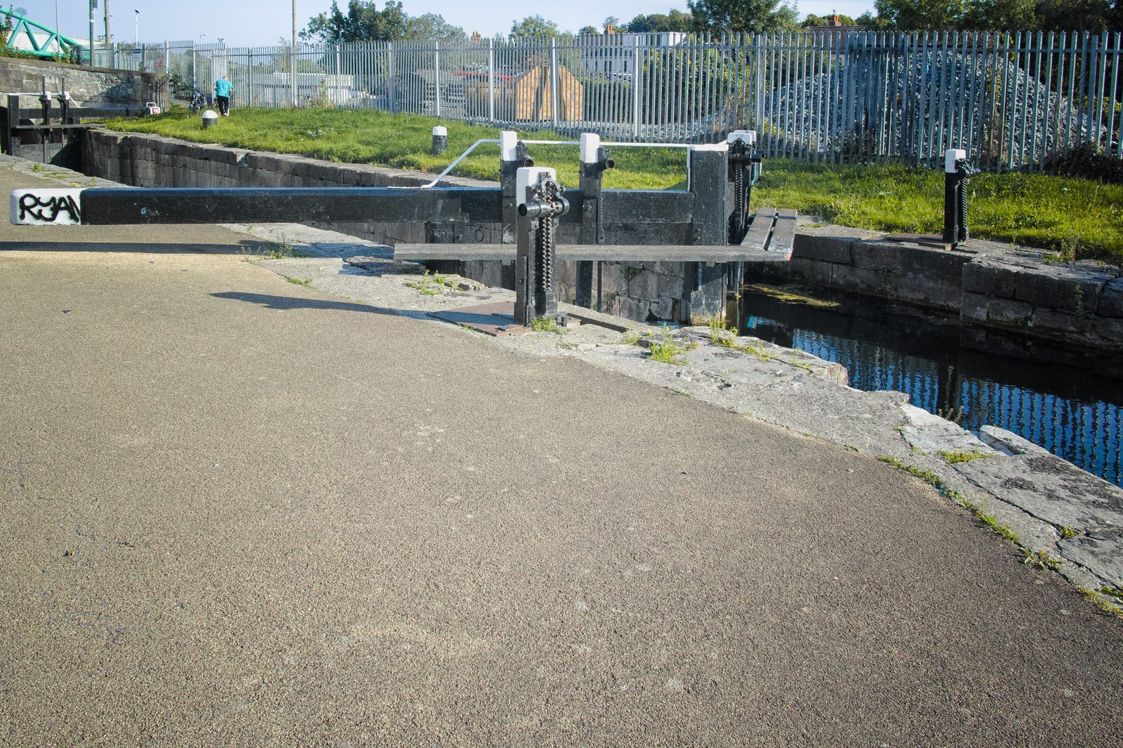 THE 8TH LOCK ON THE ROYAL CANAL [AND NEARBY] 015