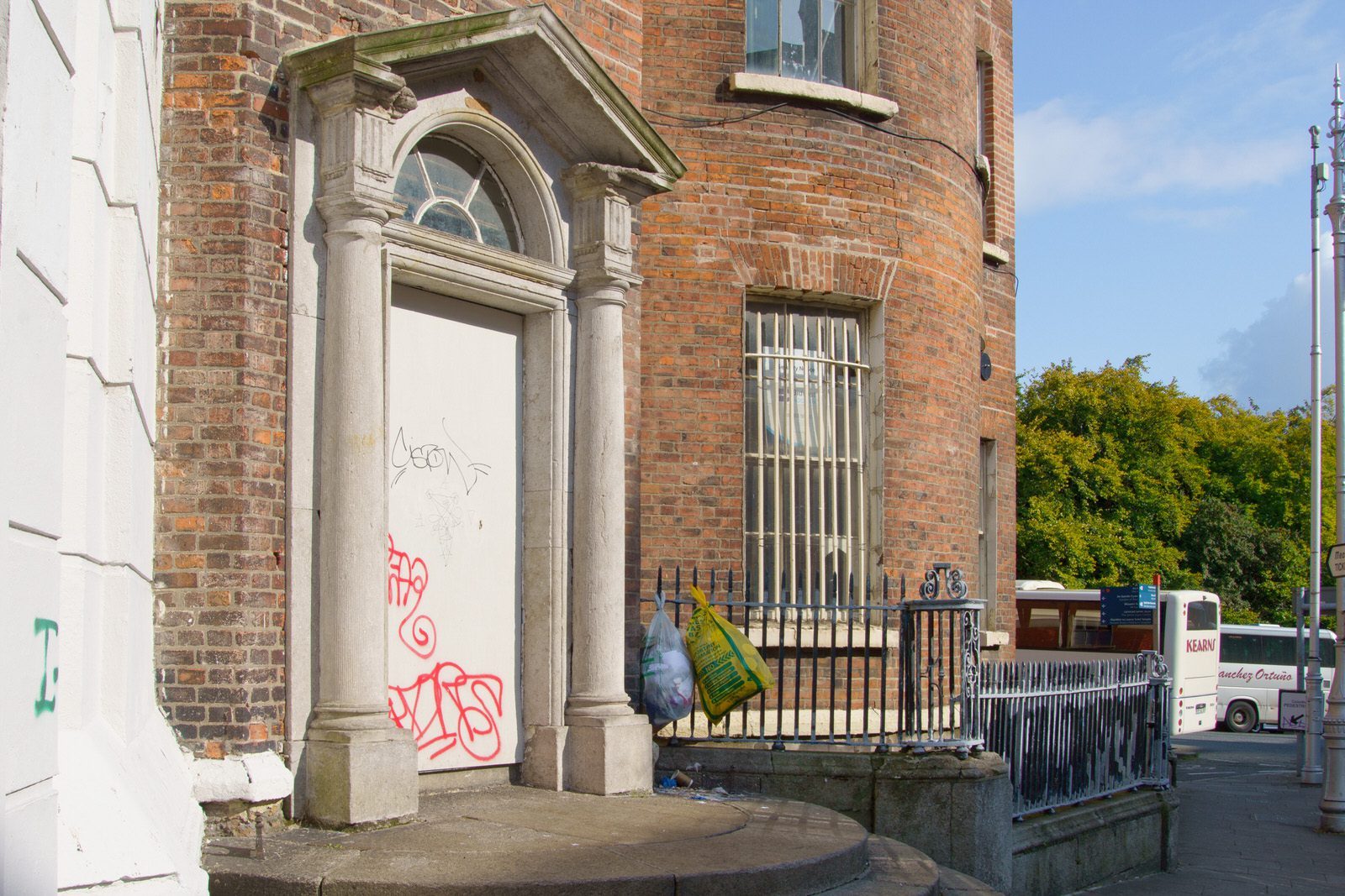 THIS UNOCCUPIED BUILDING WAS A SCHOOL [23-28 PARNELL SQUARE] 002
