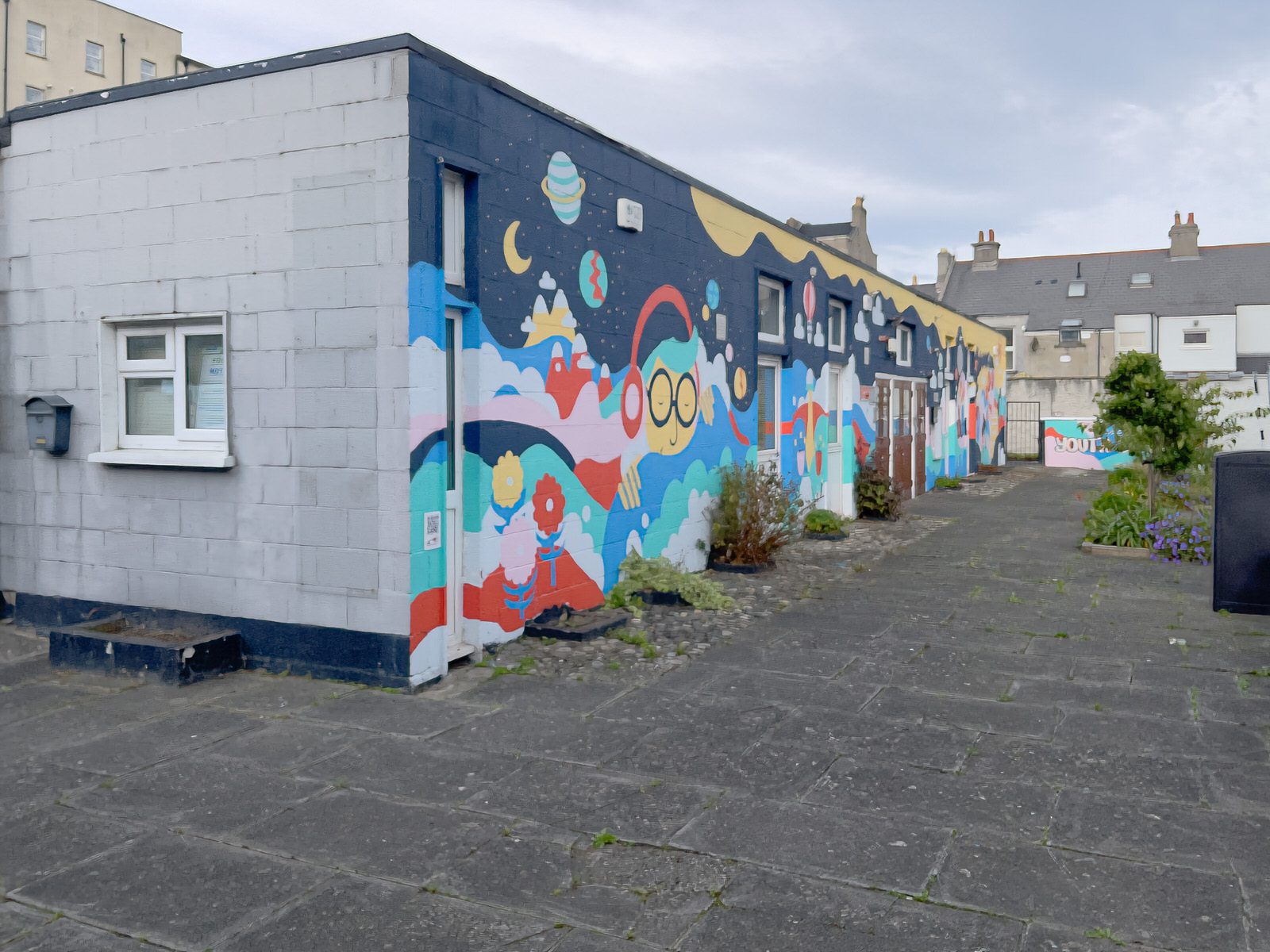 MURALS IN DUN LAOGHAIRE [FIRST SELECTION OF RANDOM IMAGES - ANSEO STREET ART PROJECT] 006