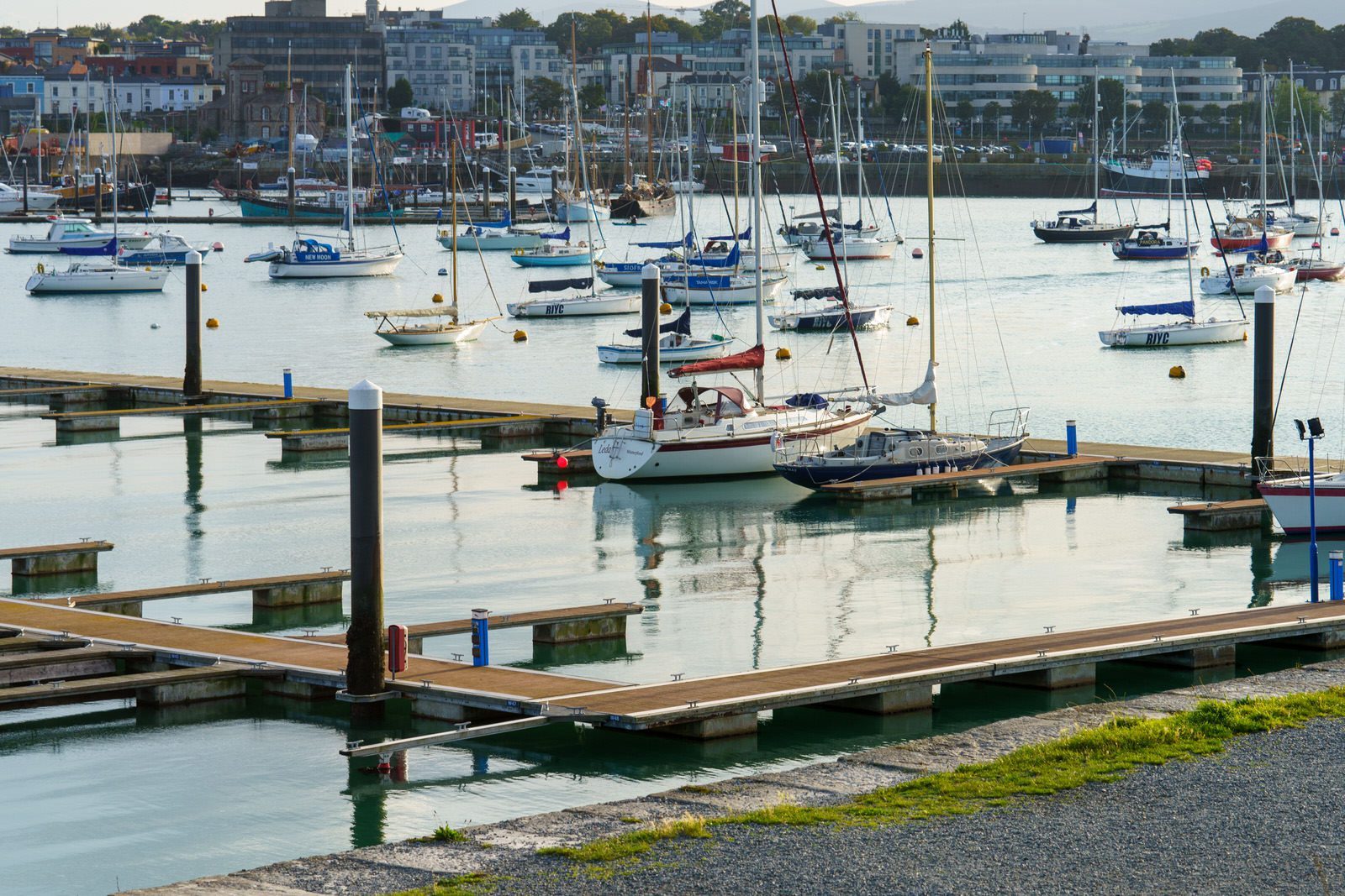 THE SECTION OF THE MARINA NEAR THE WESTERN BREAKWATER [DUN LAOGHAIRE HARBOUR] 011