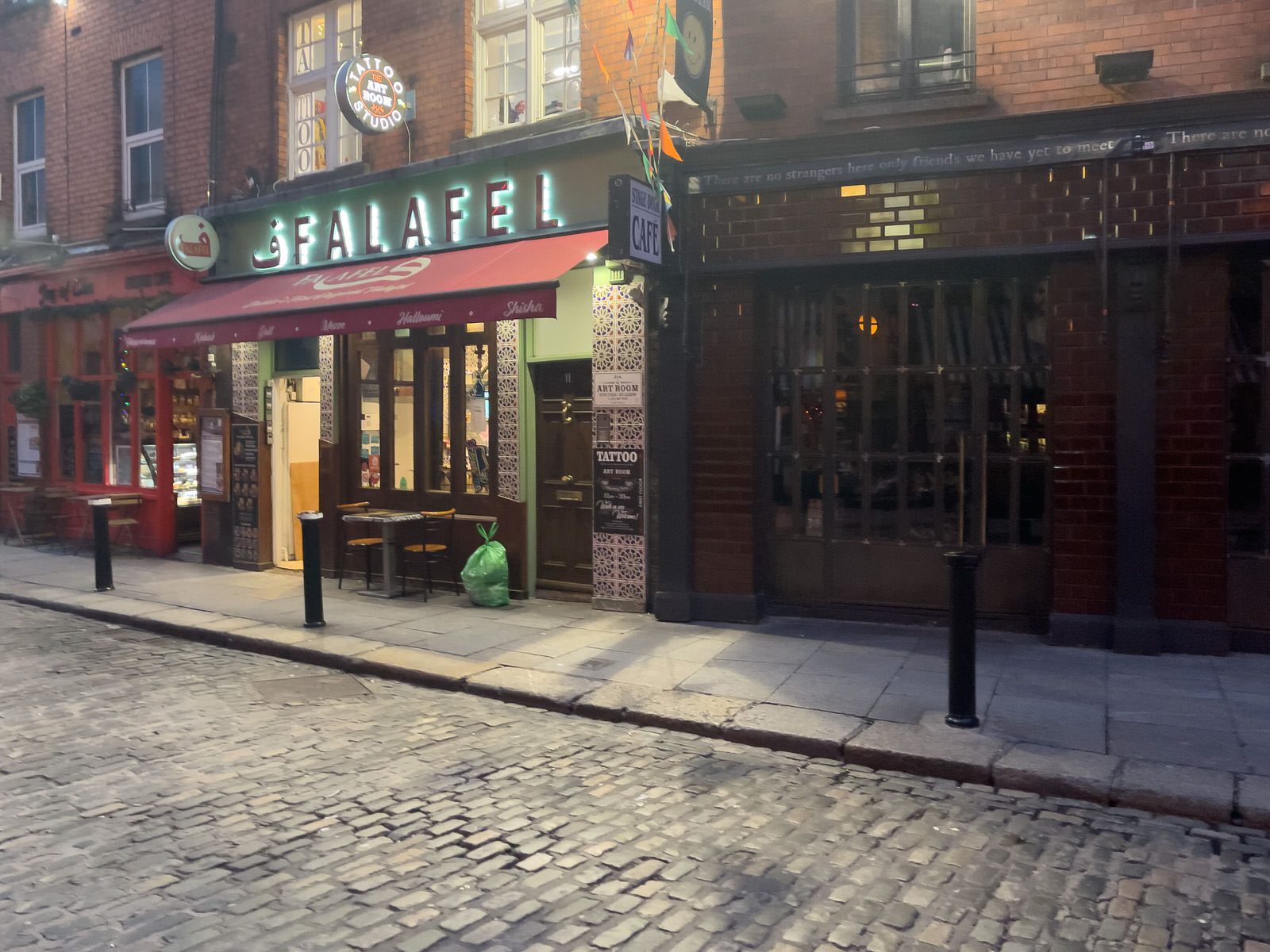 I VISITED TEMPLE BAR TODAY [AS NIGHTFALL WAS APPROACHING]-225369-1