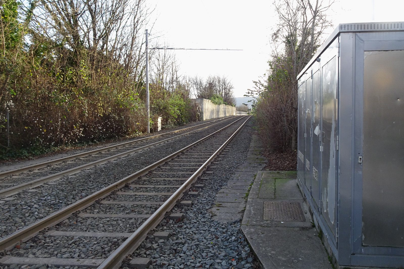 THE MILLTOWN LUAS TRAM STOP A FEW DAYS BEFORE CHRISTMAS DAY [AND NEARBY]-226262-1