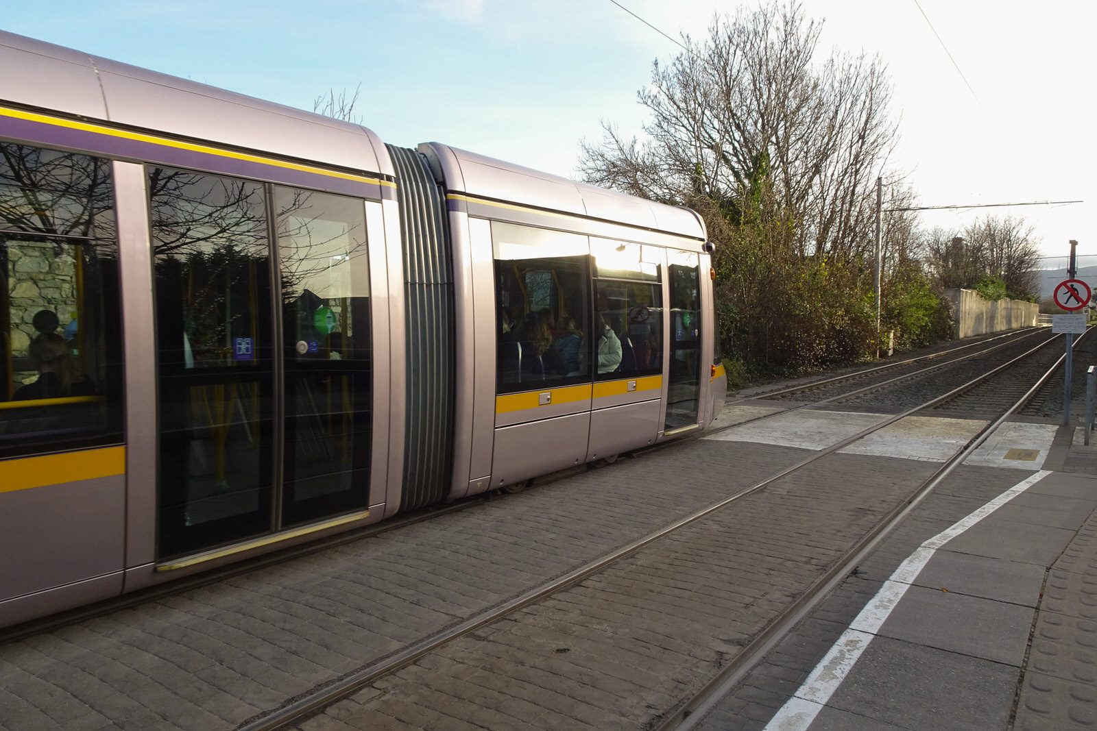 THE MILLTOWN LUAS TRAM STOP A FEW DAYS BEFORE CHRISTMAS DAY [AND NEARBY]-226268-1