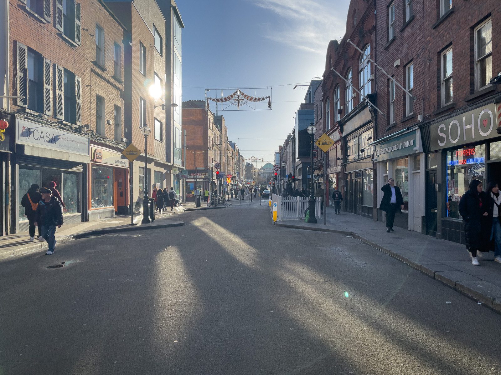 THE NEW STREET FURNITURE AND THE CHRISTMAS TREE [HAVE ARRIVED IN CAPEL STREET]-225865-1