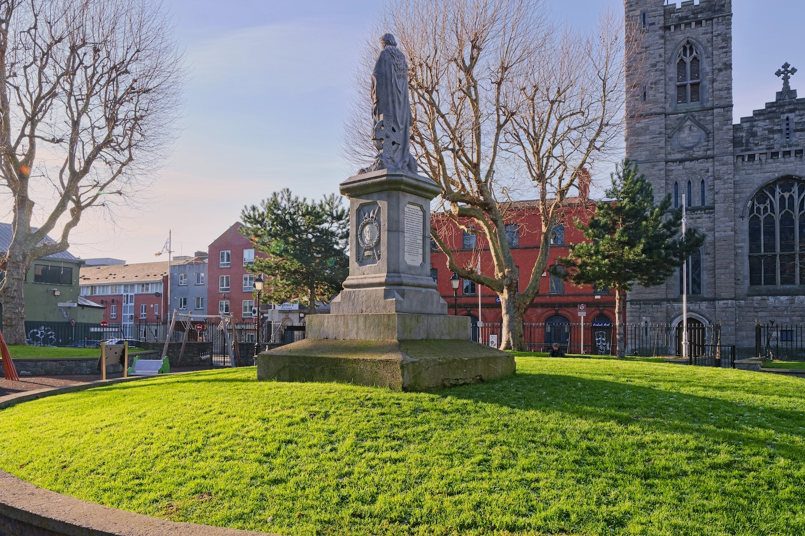 ST MICHAN'S PARK [IS HOME TO THE ÉIRE 1798 MEMORIAL]-227291-001