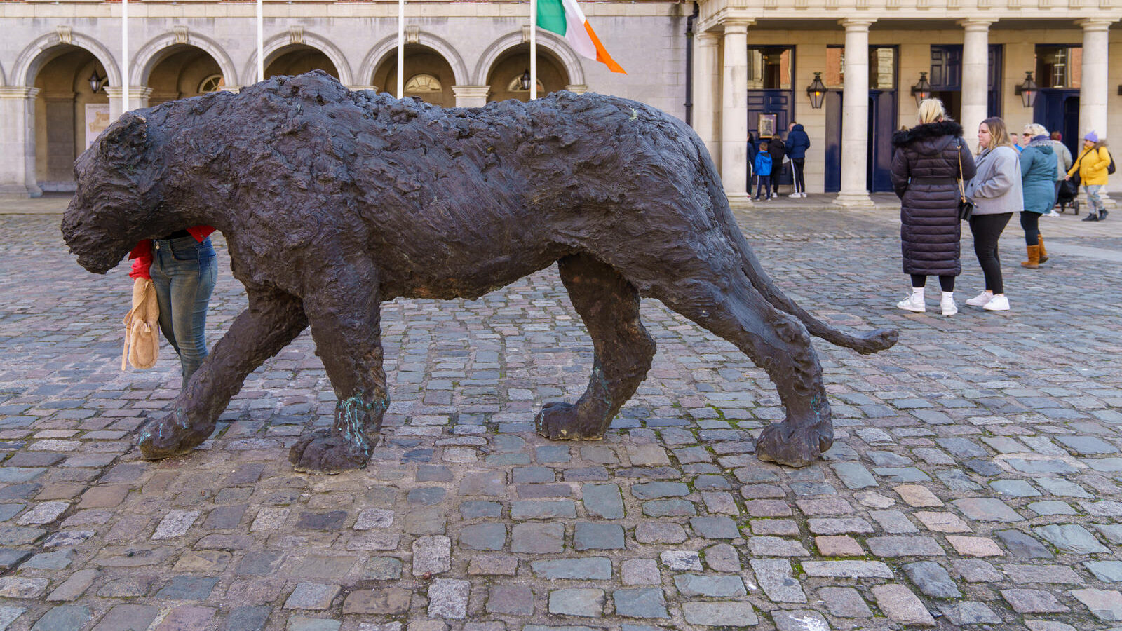 HOW DARE YOU CALL ME KITTY [BRONZE LIONESS BY DAVIDE RIVALTA IN THE UPPER COURTYARD DUBLIN CASTLE]-228106-1