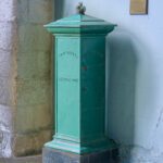 TELL ME ABOUT THE OLDEST LETTER BOX IN IRELAND [THIS ONE DATES BACK TO THE 1850s]-228635-1