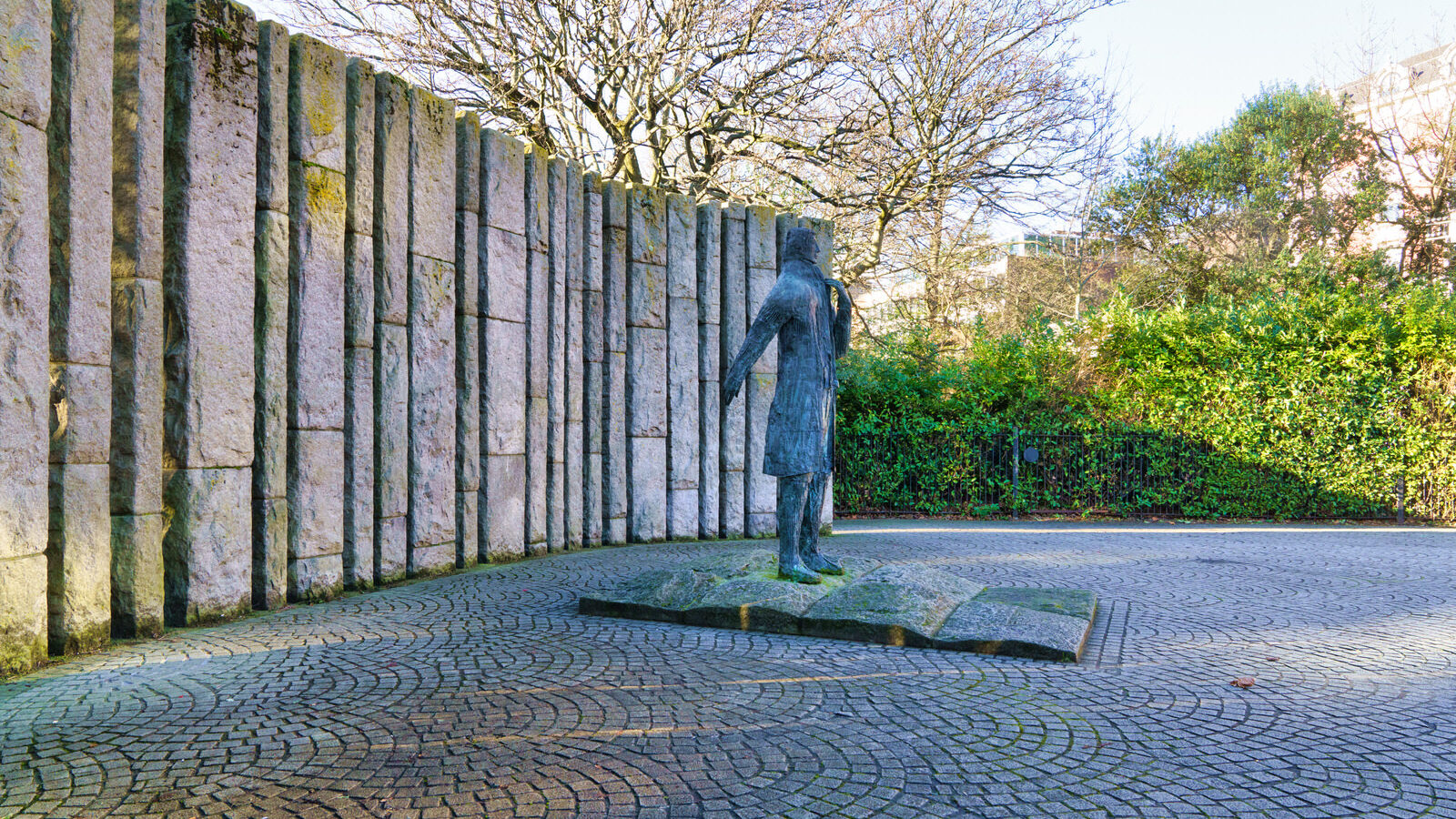 WOLFE TONE BY EDWARD DELANEY [I LIKE THE SETTING AT THE CORNER OF STEPHEN'S GREEN]-228100-1