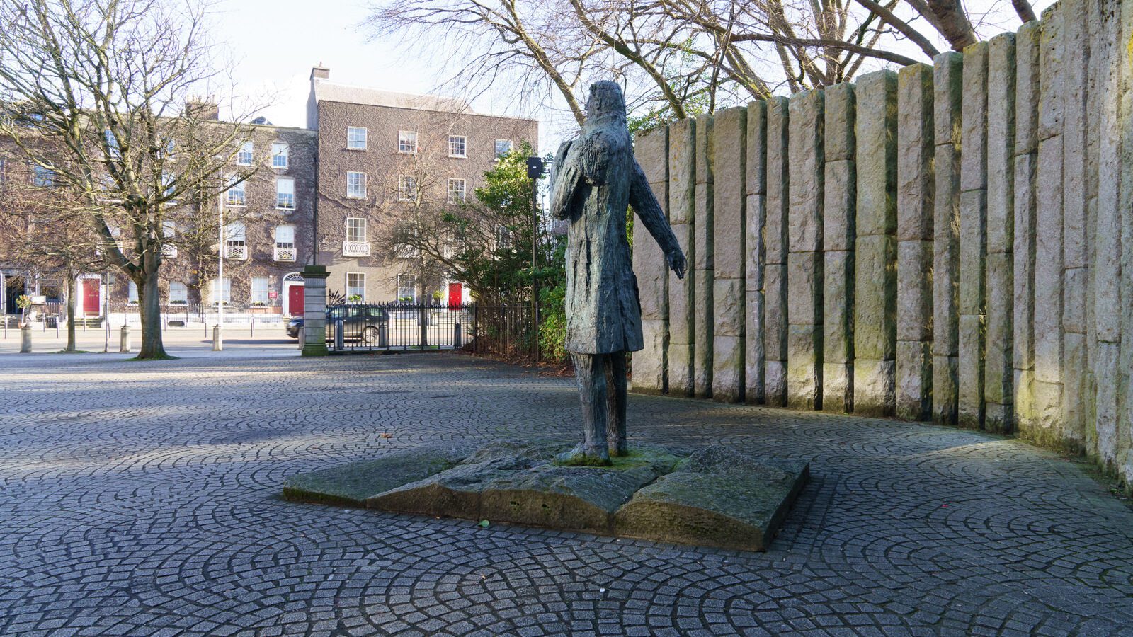 WOLFE TONE BY EDWARD DELANEY [I LIKE THE SETTING AT THE CORNER OF STEPHEN'S GREEN]-228105-1
