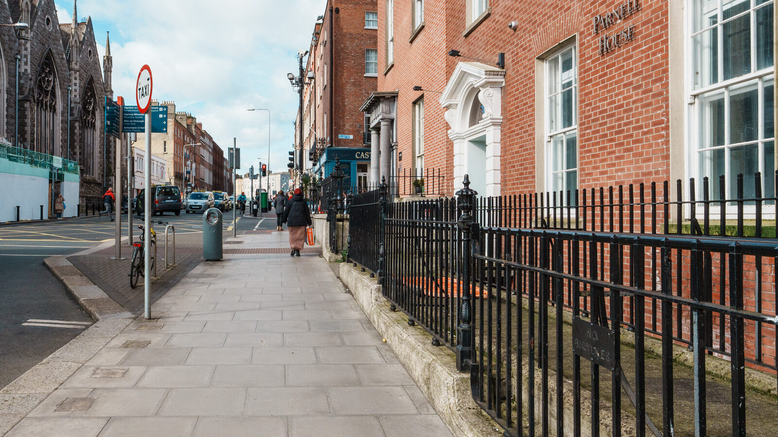 A VERY BRIEF VISIT TO PARNELL SQUARE [A FEW DAYS BEFORE THE ST PATRICK'S DAY PARADE]-229762-1
