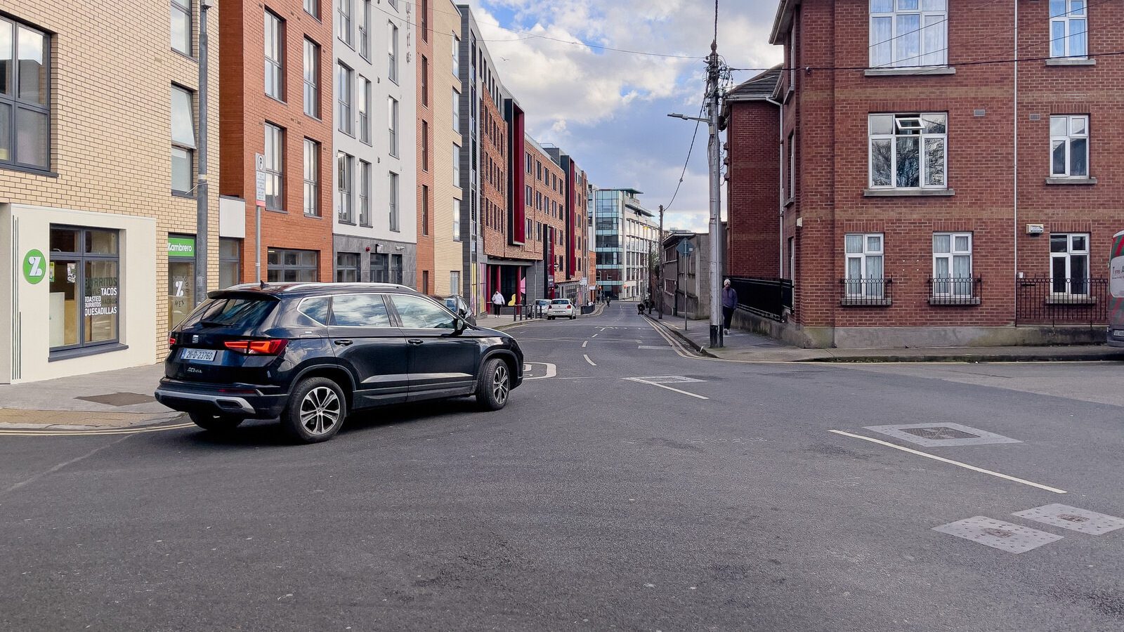 EXPLORING GRANGEGORMAN LOWER [WHICH IS BOTH A STREET AND AN AREA OR DISTRICT]-229020-1