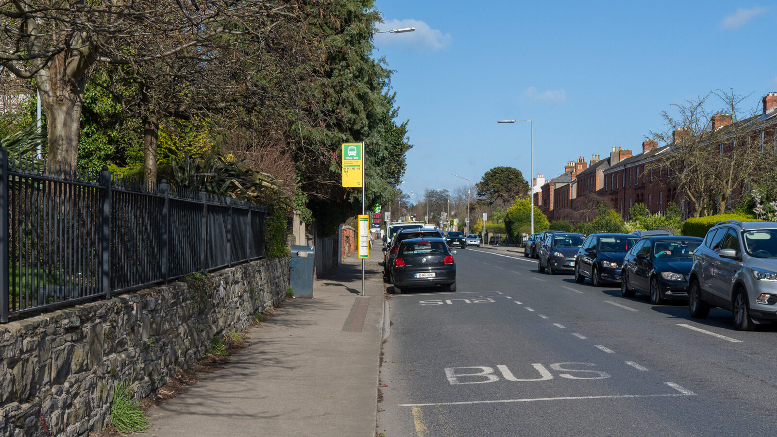 I EXPLORE A SHORT SECTION OF HOWTH ROAD [SUNDAY 24 MARCH]-223309-1