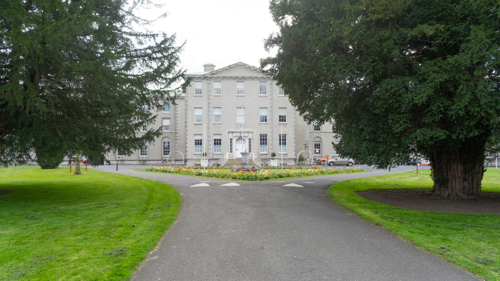 ST PATRICK'S COLLEGE IN MAYNOOTH [COUNTY KILDARE]-223050-1