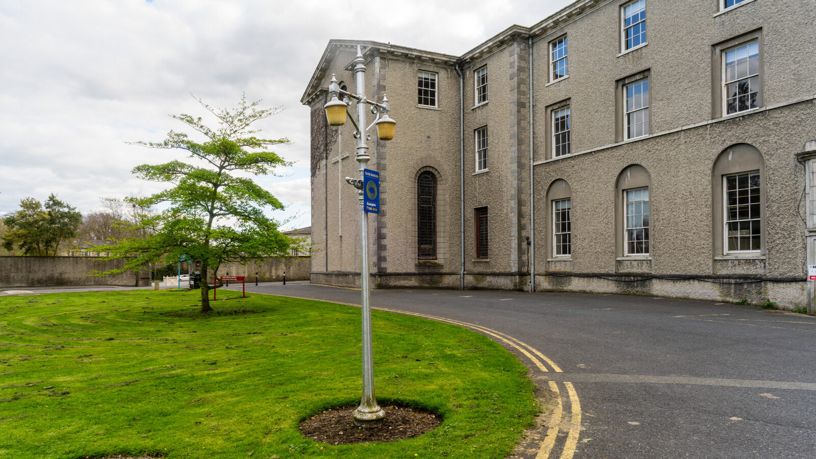ST PATRICK'S COLLEGE IN MAYNOOTH [COUNTY KILDARE]-223054-1