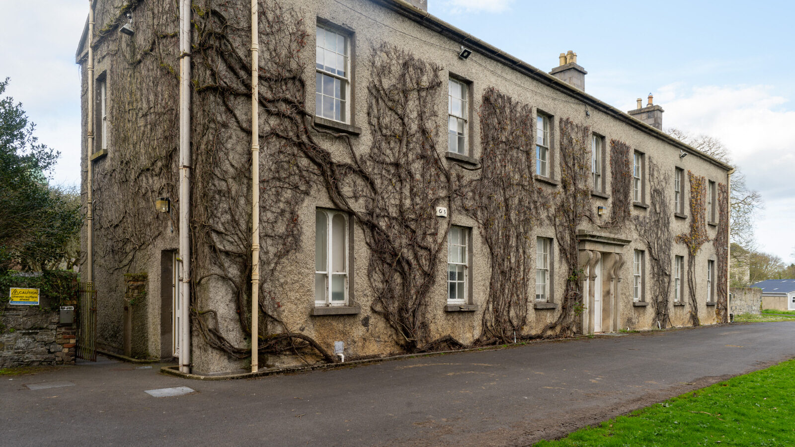 ST PATRICK'S COLLEGE IN MAYNOOTH [COUNTY KILDARE]-223076-1
