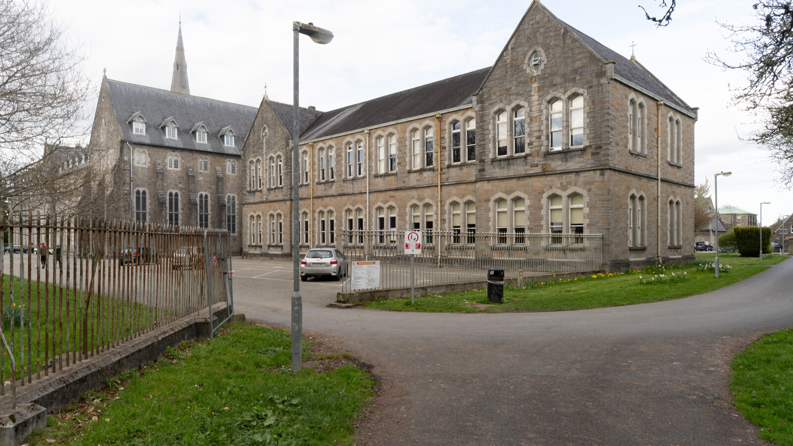 ST PATRICK'S COLLEGE IN MAYNOOTH [COUNTY KILDARE]-223077-1