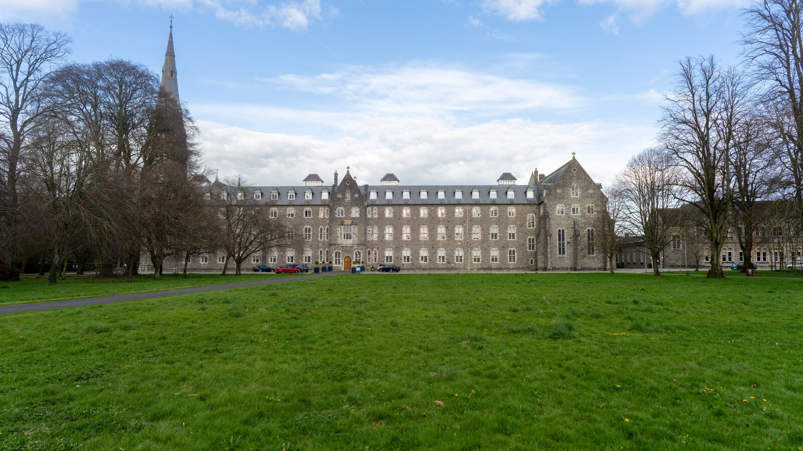 ST PATRICK'S COLLEGE IN MAYNOOTH [COUNTY KILDARE]-223080-1