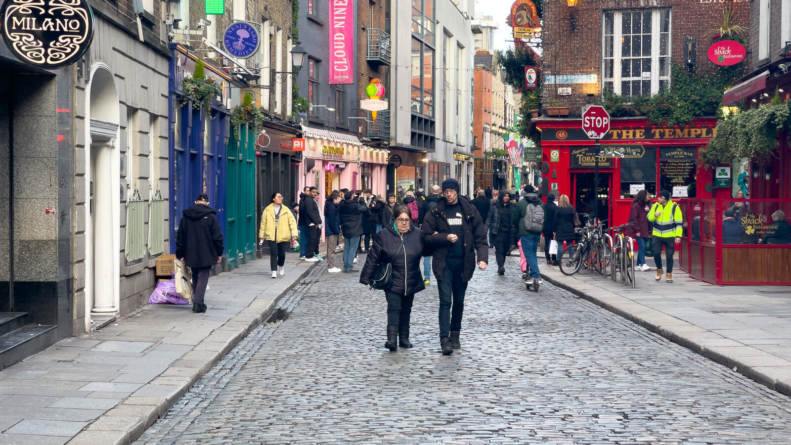 VISITING DUBLIN FOR ST PATRICK'S WEEKEND [IS TEMPLE BAR AS GOOD AS MANY CLAIM IT TO BE?]-229476-1