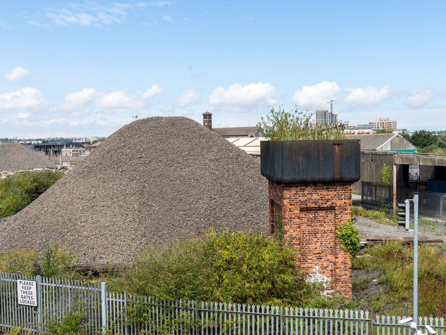 RAILWAY WATER TOWER [UPPER SHERIFF STREET AND ABERCORN ROAD DUBLIN DOCKLANDS]-236590-1