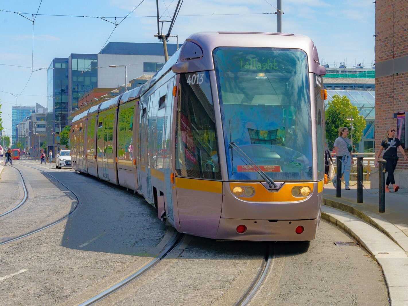 RED LINE TRAM SERVICE [TRAMS TRAVELLING TO AND FROM THE POINT]-236502-1