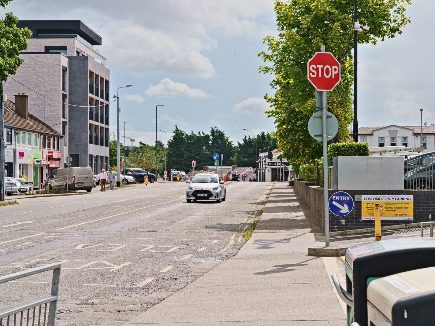 HERE ONCE WAS THE FIRST BOWLING ALLEY IN IRELAND [NOW AN APARTMENT COMPLEX KNOWN AS THE CORNERSTONE]-239013-1